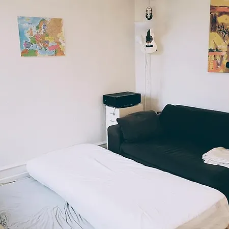 Central Full Equipped And Bright Apt. Lejlighed
